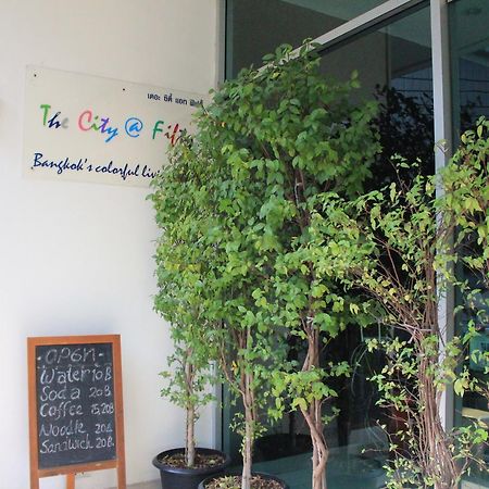 The City At Fifty Banguecoque Exterior foto